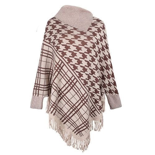 Neuleponcho korkealla kauluksella