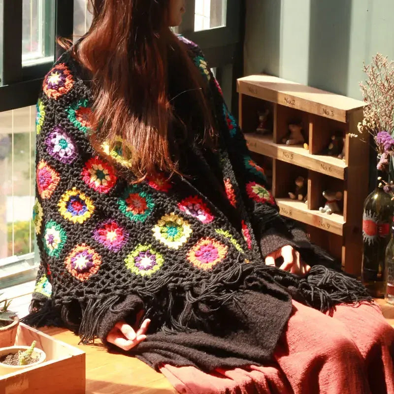 Retro virkattu poncho Grandma Squares monivärinen