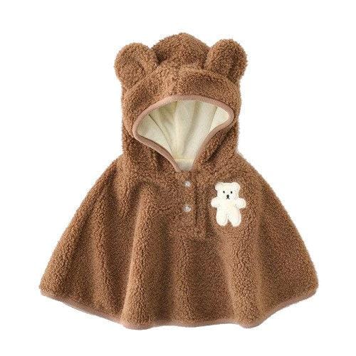 Vauvan poncho karhuteemalla