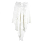 Hieno naisten poncho tupsuilla