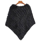 Raidallinen turkisnaisten poncho
