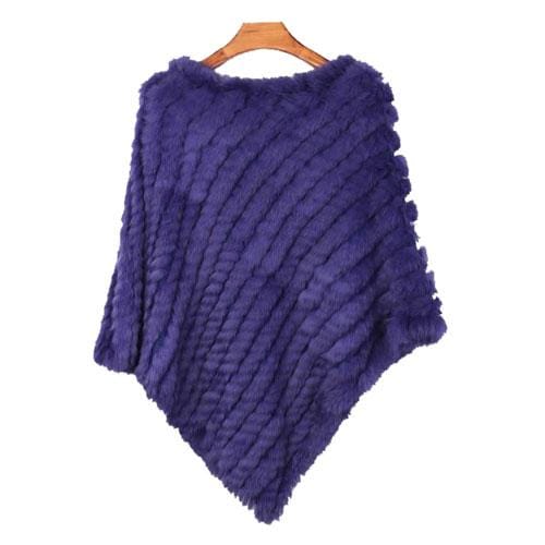 Raidallinen turkisnaisten poncho