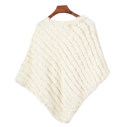 Raidallinen turkisnaisten poncho