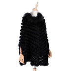 Lyhyt naisten poncho turkisella