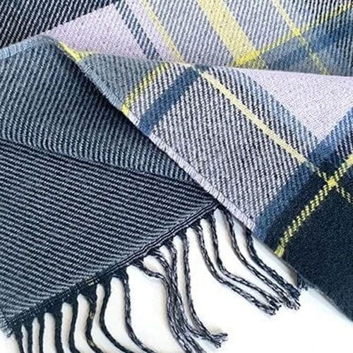 Käännettävä naisten poncho kashmirista