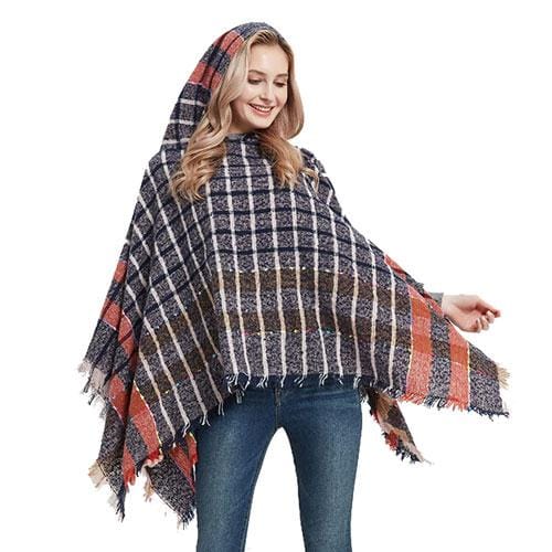 Kesäinen naisten poncho hupulla