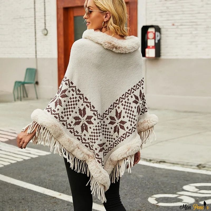Pooloponcho korkeat kaulukset