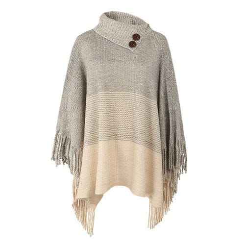 Lämmin poncho napeilla
