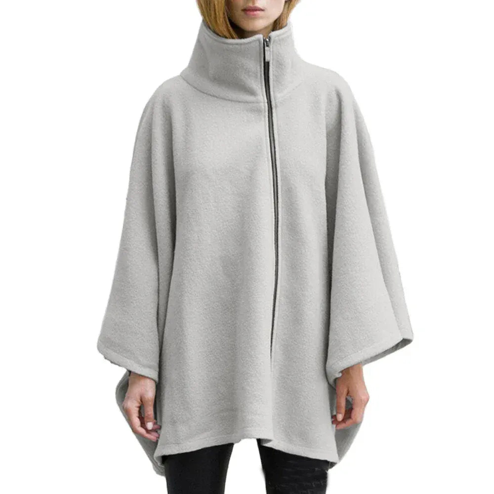 Talvi-fleece-poncho pystypäällyksellä, reilu leikkaus