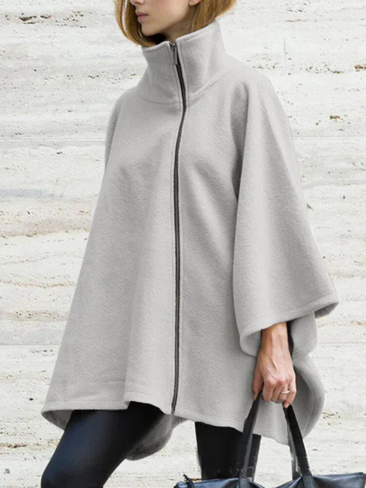 Talvi-fleece-poncho pystypäällyksellä, reilu leikkaus