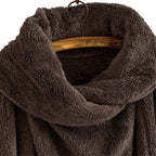 Pehmeä ruudullinen miesten poncho
